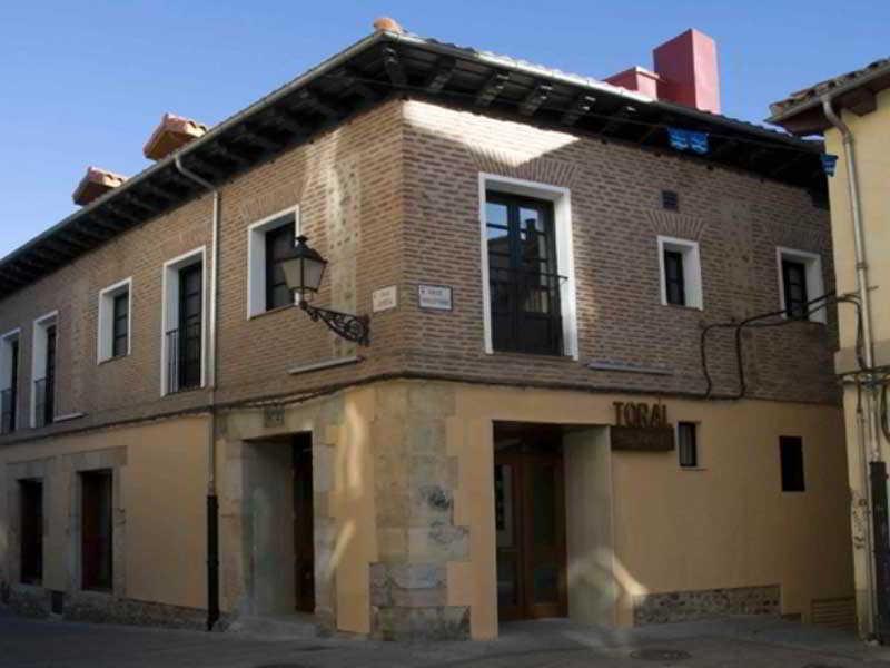 Toral Hotel Leon Bagian luar foto