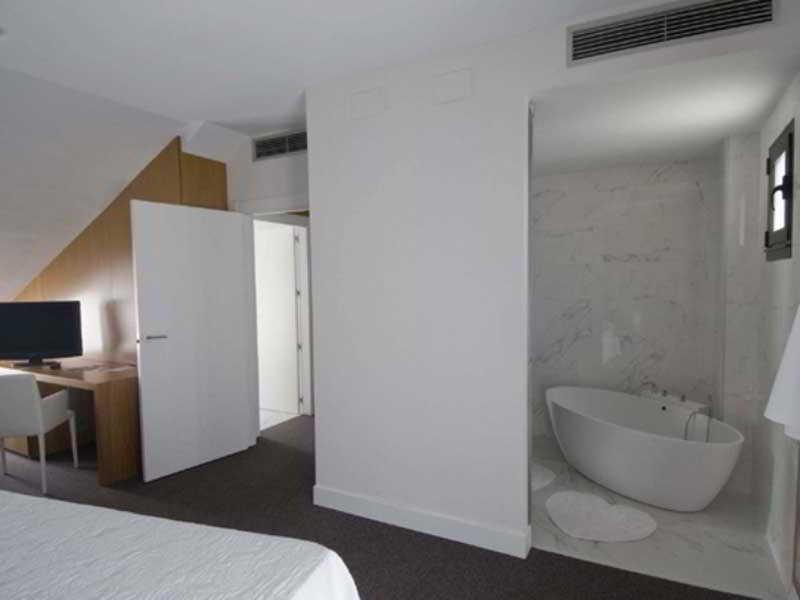 Toral Hotel Leon Bagian luar foto